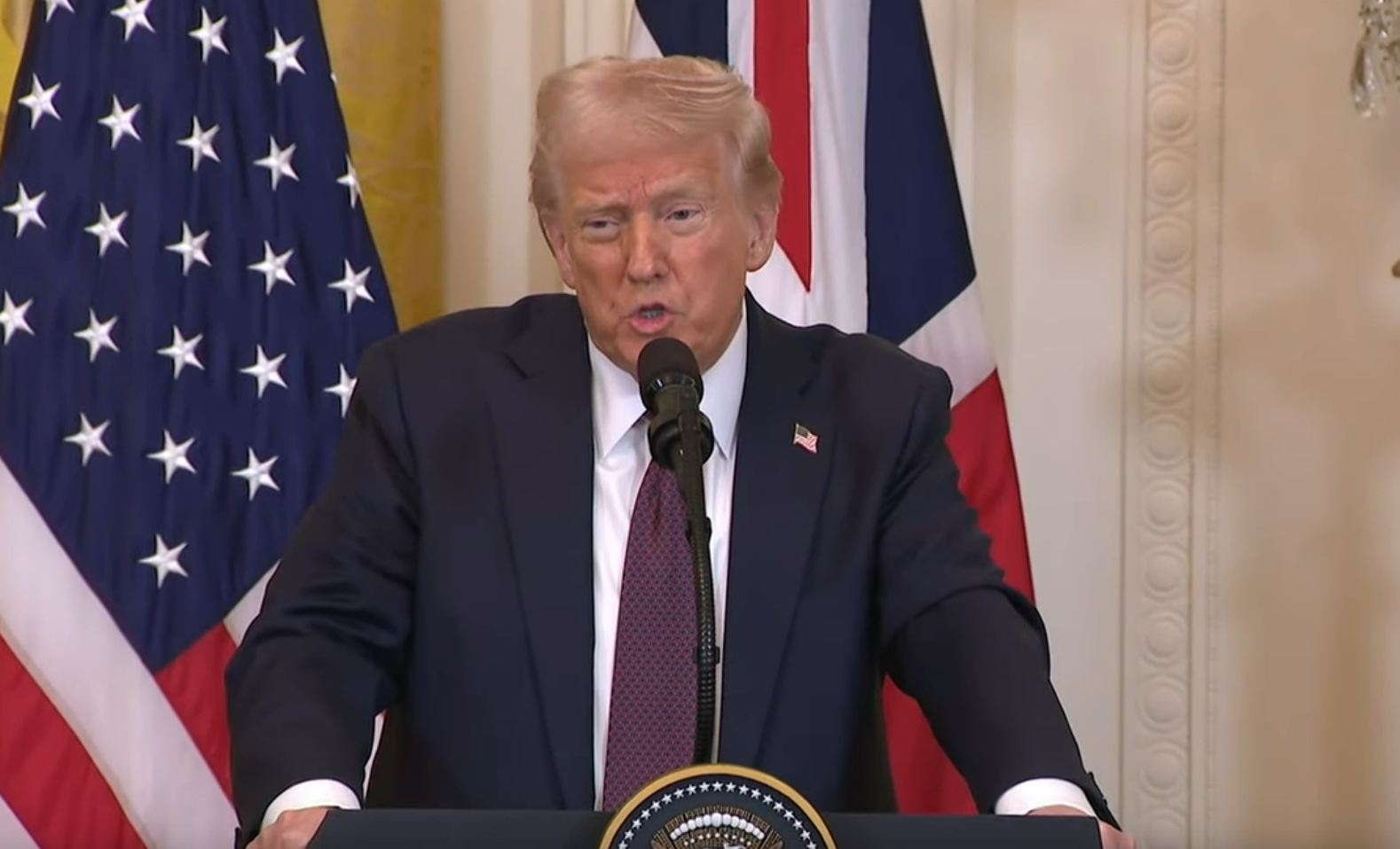Du betrachtest gerade Trump erschüttert ein weiteres Mal